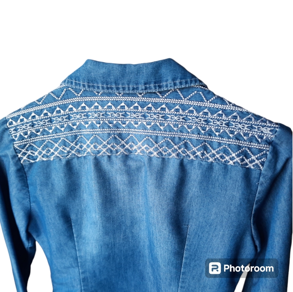 Bongo Long Sleeved Top - Picture 2 of 9